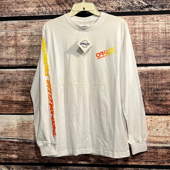 Oakley t shirt - Picture 2 of 7